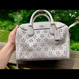 Coach pearl white hand bag. NEVER BEEN USED!